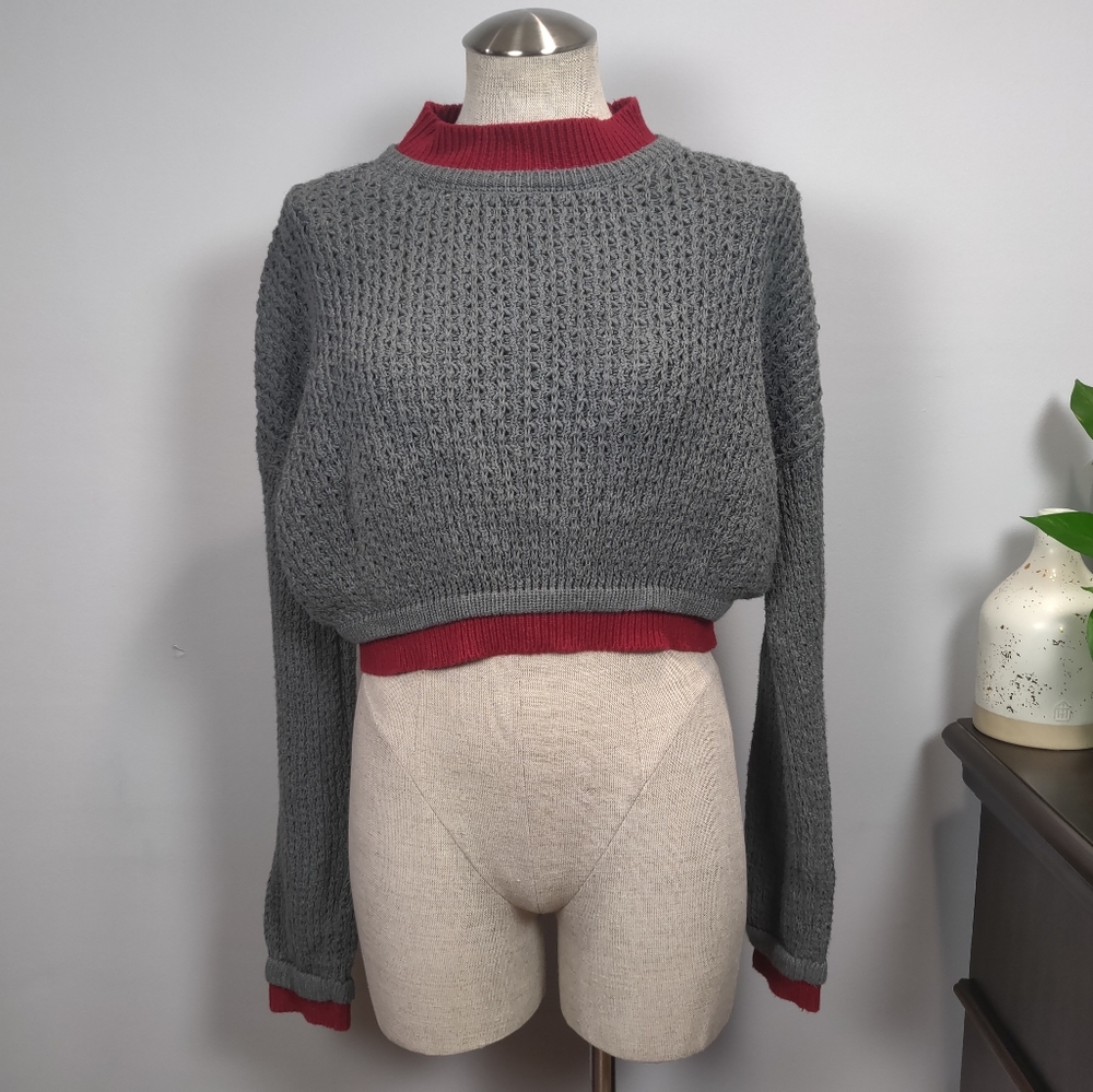 UO Silence & Noise Chunky Knit Cropped Sweater